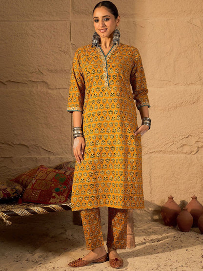 Dhiyona IE Women's Women Printed Straight Kurta Trousers set