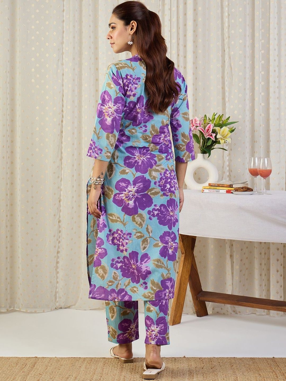 Floral Printed V-Neck Pure Cotton Straight Kurta With Trousers