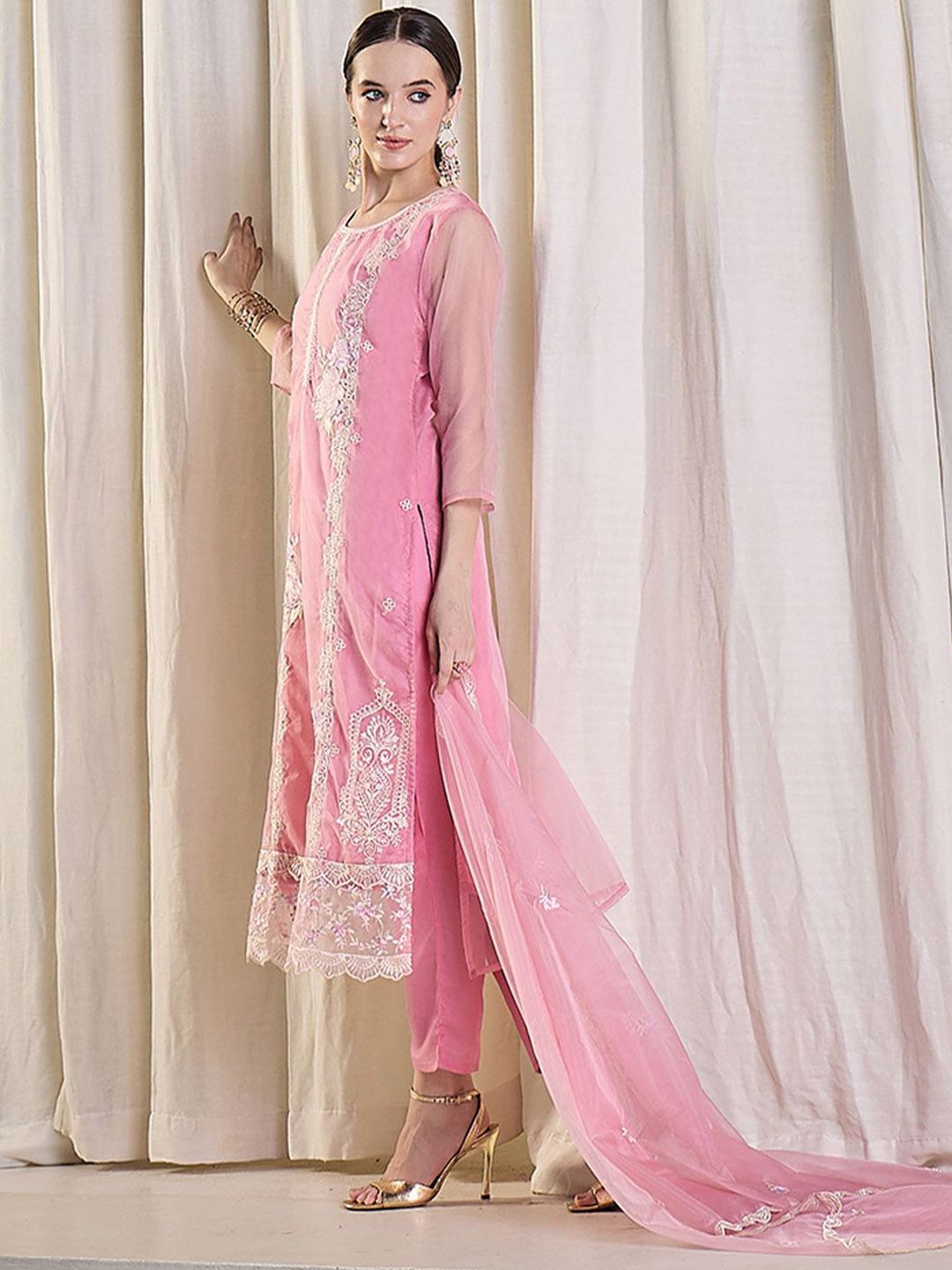 Floral Embroidered Thread Work Organza Kurta With Trousers & Dupatta