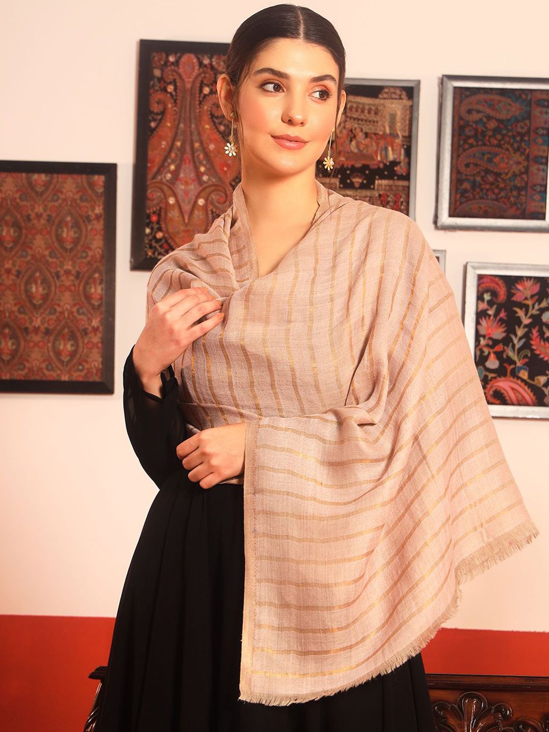 Dhiyona PA Reversible Sunehri Fine Wool Striped Woven Design Shawl