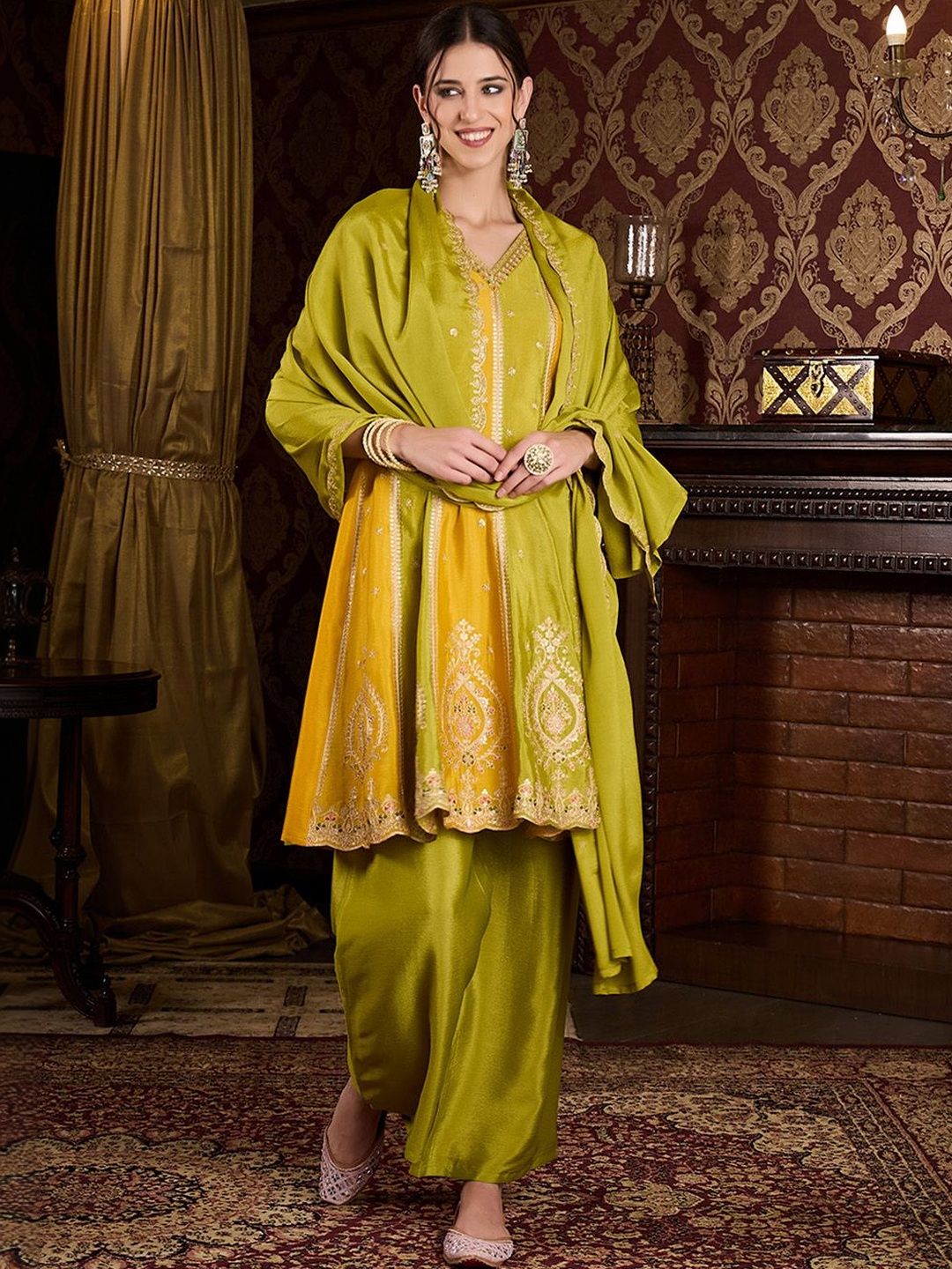 Dhiyona CH Women Ethnic Motifs Embroidered Tiered Thread Work Kurta with Palazzos & With Dupatta