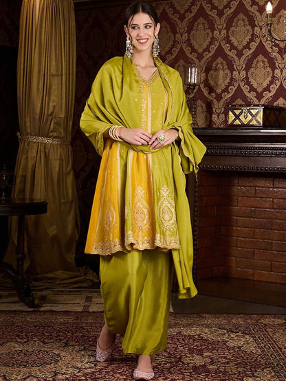 Dhiyona CH Women Ethnic Motifs Embroidered Tiered Thread Work Kurta with Palazzos & With Dupatta