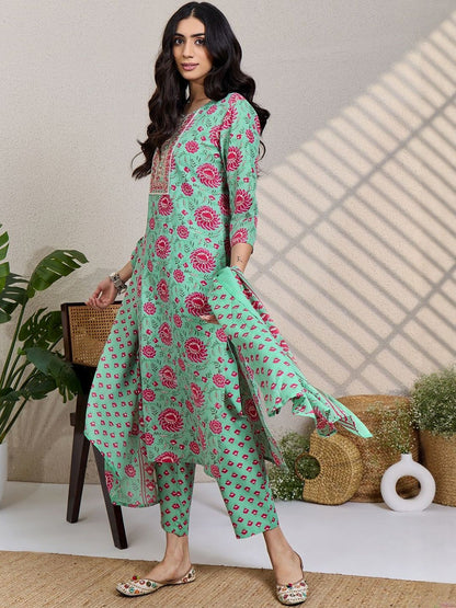 Women Floral Printed Regular Mirror Work Kurta & Trousers With Dupatta