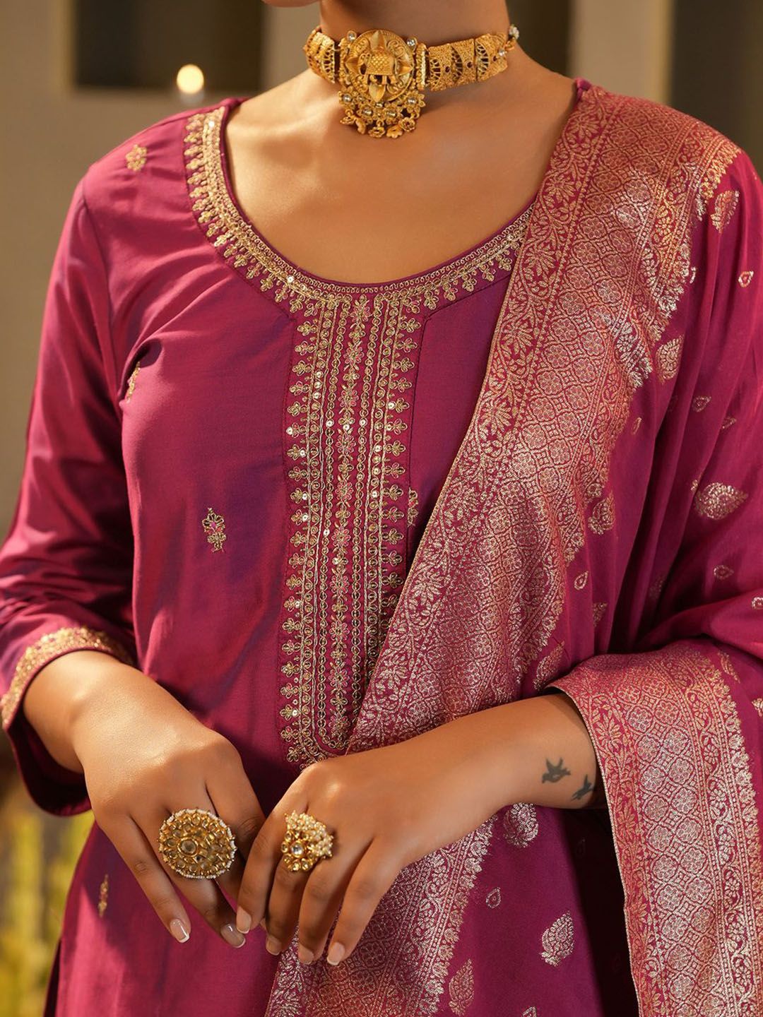 Floral Embroidered Round Neck Zari Straight Kurta & Trousers With Dupatta