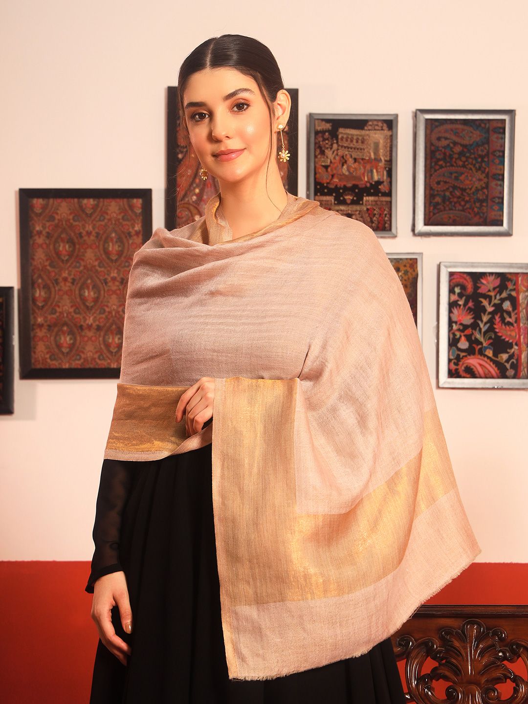 Dhiyona PA Wool Reversible Shawl