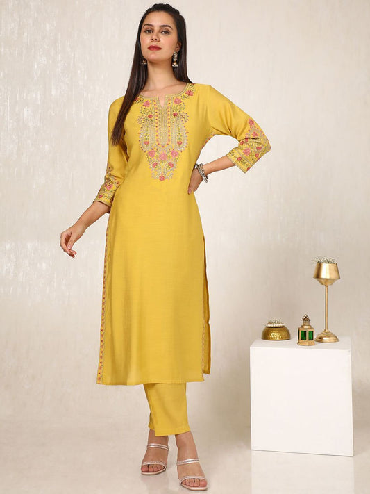 Dhiyona SO Women's Floral Embroidered Thread Work Notch Neck Straight Kurta with Trousers & Dupatta
