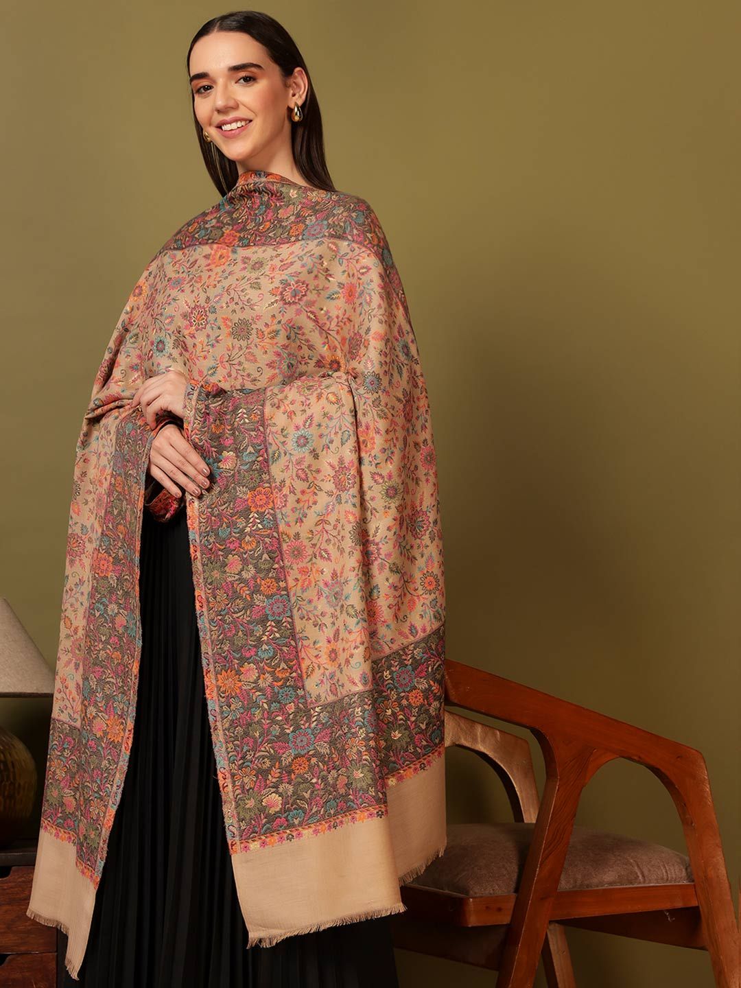 Dhiyona PA Floral Woven Design Woolen Shawl