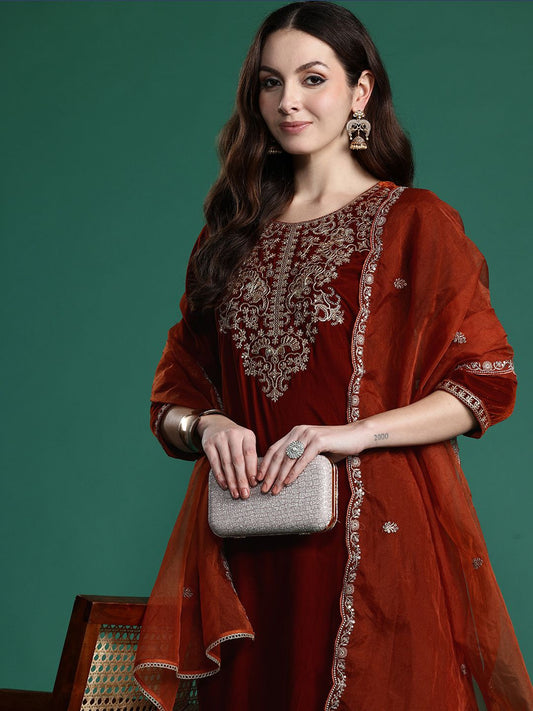 Dhiyona IE Floral Embroidered Velvet Kurta with Trousers & With Dupatta