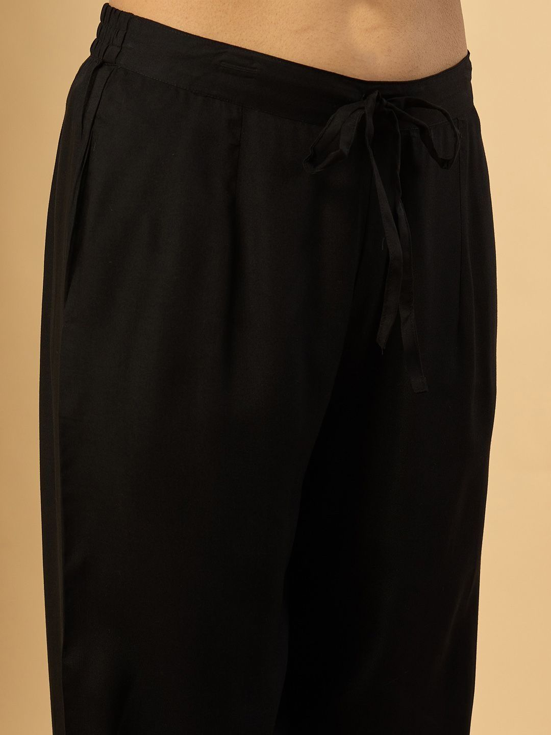 Women Ethnic Motifs Embroidered Regular Thread Work Kurta with Trousers