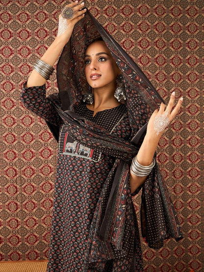 Women Ethnic Motifs Printed Regular Thread Work Pure Cotton Kurta with Trousers & With Dupatta
