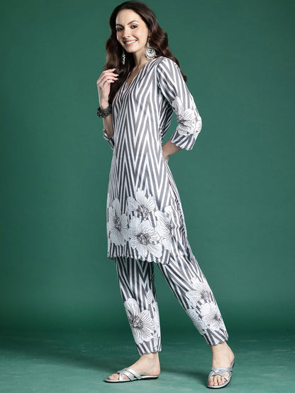 Dhiyona IE Printed Top With Trousers Co-Ords