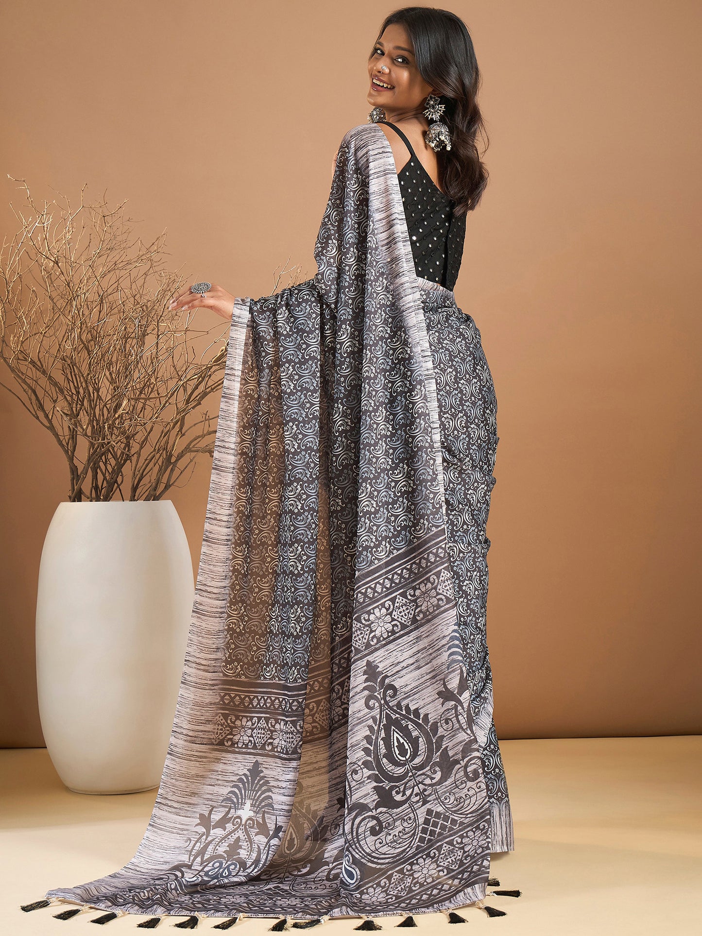 Women's Georgette Black Printed Designer Saree With Blouse Piece