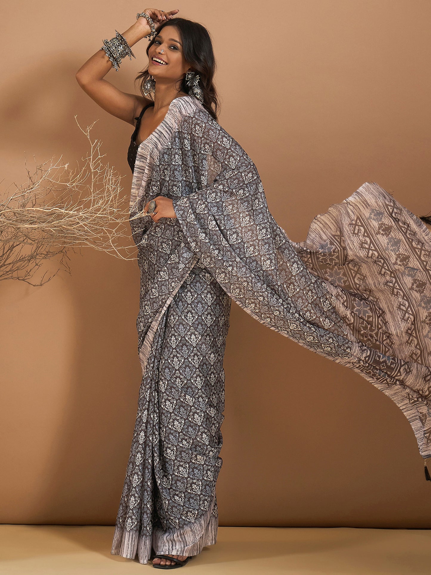 Women's Georgette Black Printed Designer Saree With Blouse Piece