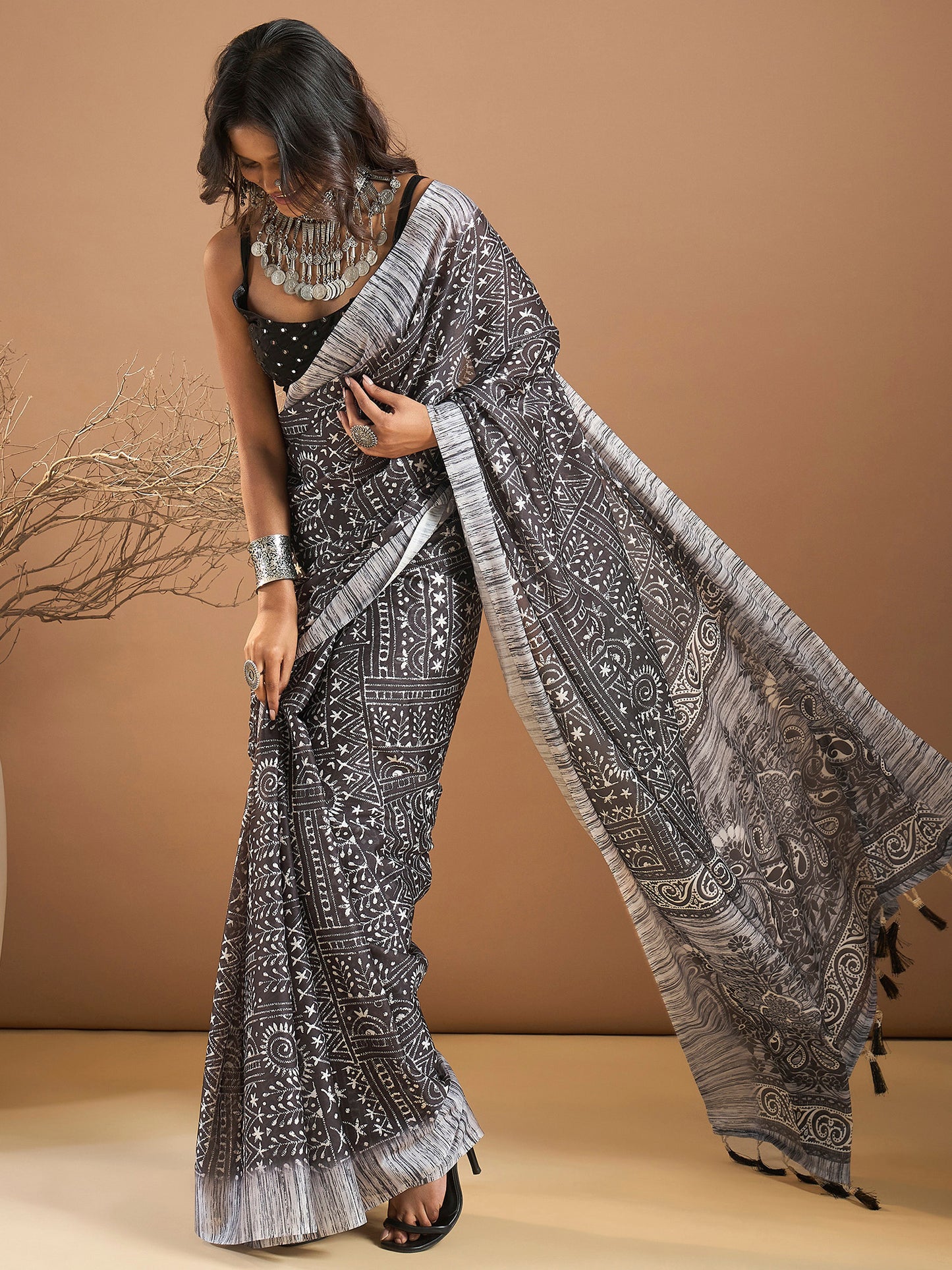 Women's Georgette Black Printed Designer Saree With Blouse Piece