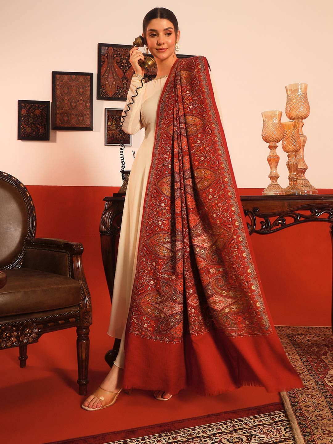 Dhiyona PA Mahnoor Pure Wool Paisley Embroidered Shawl