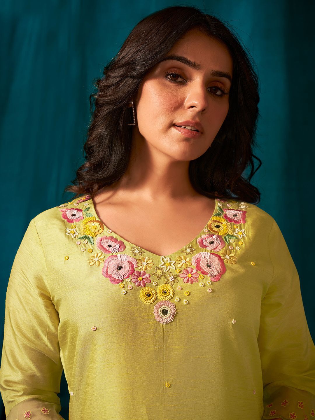 Women Floral Embroidered Beads and Stones Kurta with Trousers & With Dupatta
