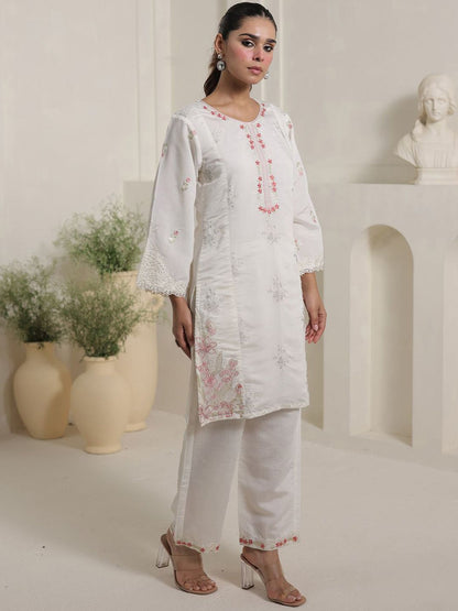 Dhiyona IE Women Embroidered Kurta & Trouser Co-Ord Set