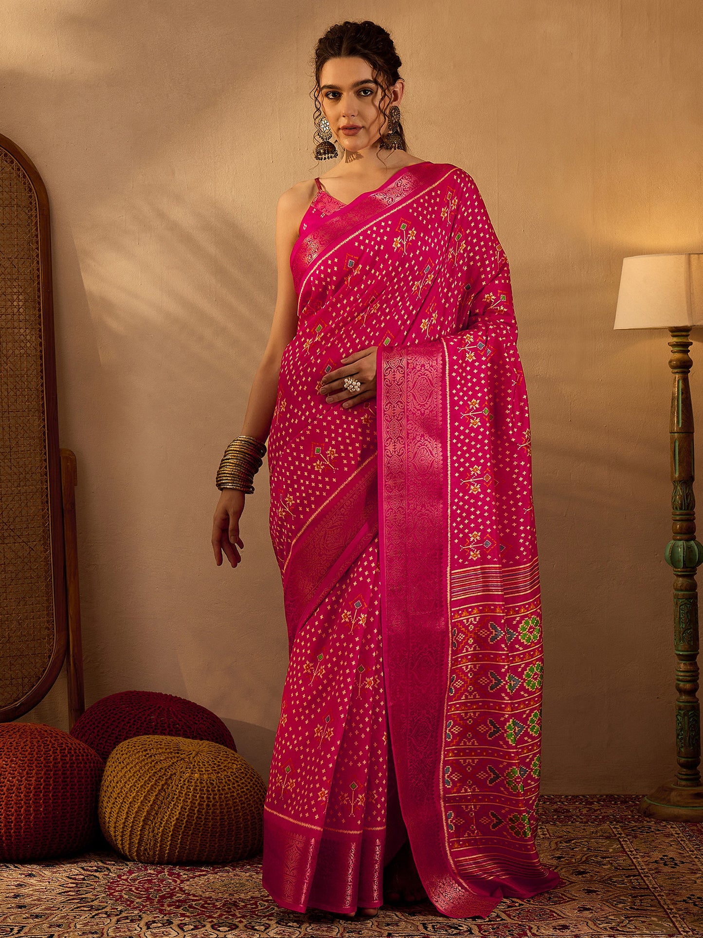 Women's Silk Blend Pink Printed Designer Saree With Blouse Piece