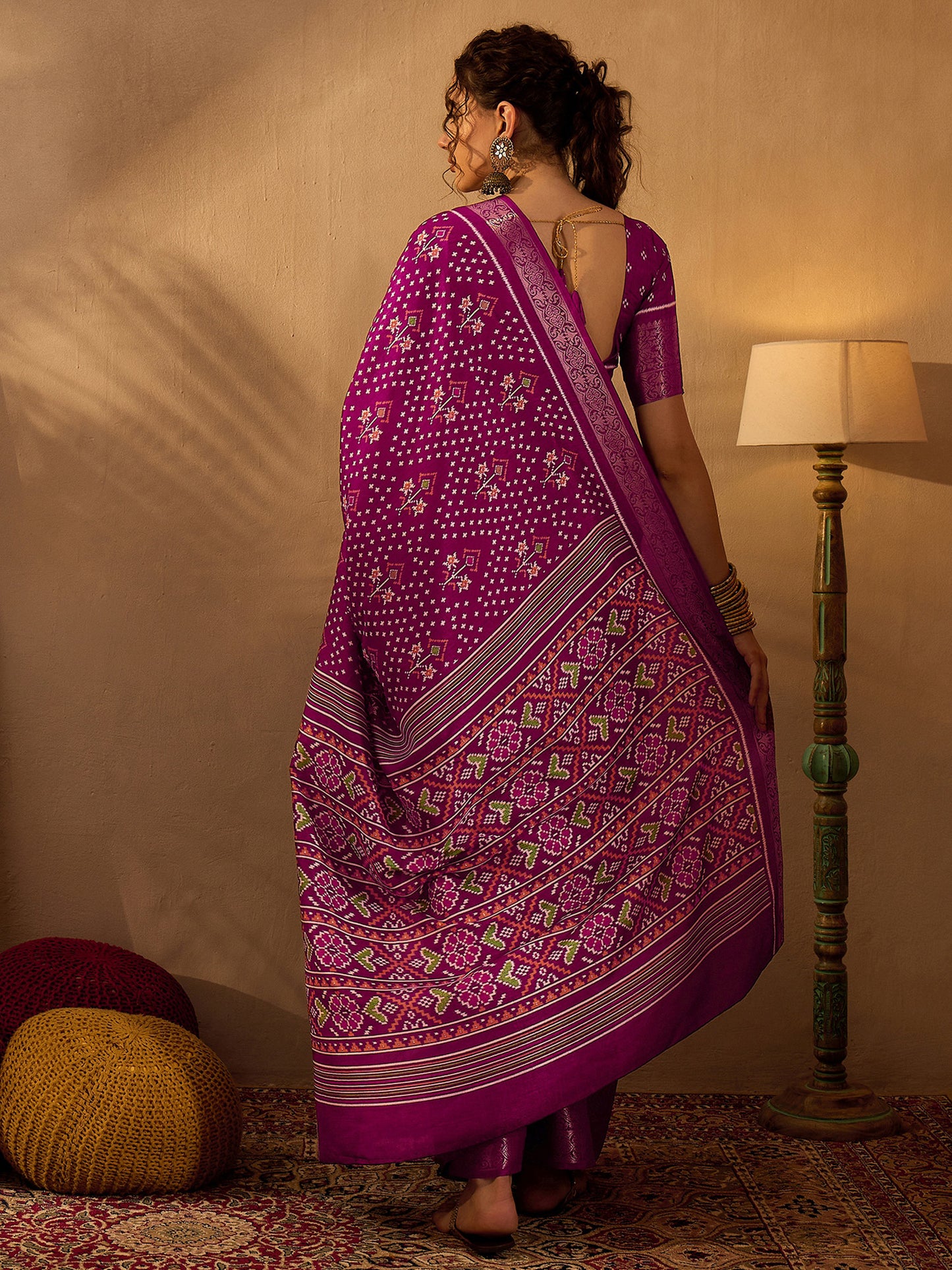 Women's Silk Blend Magenta Printed Designer Saree With Blouse Piece