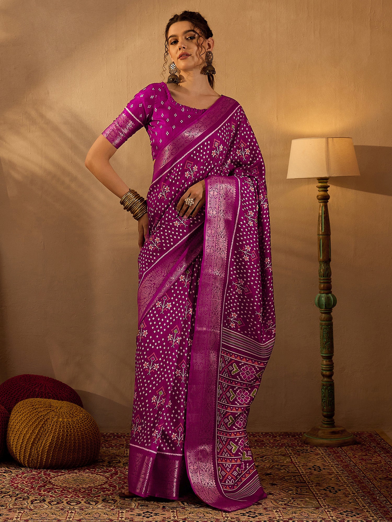 Women's Silk Blend Magenta Printed Designer Saree With Blouse Piece