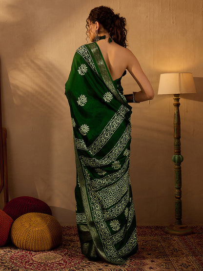 Women's Silk Blend Green Printed Designer Saree With Blouse Piece