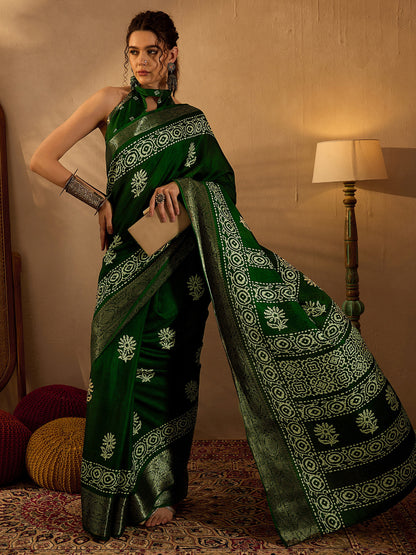 Women's Silk Blend Green Printed Designer Saree With Blouse Piece