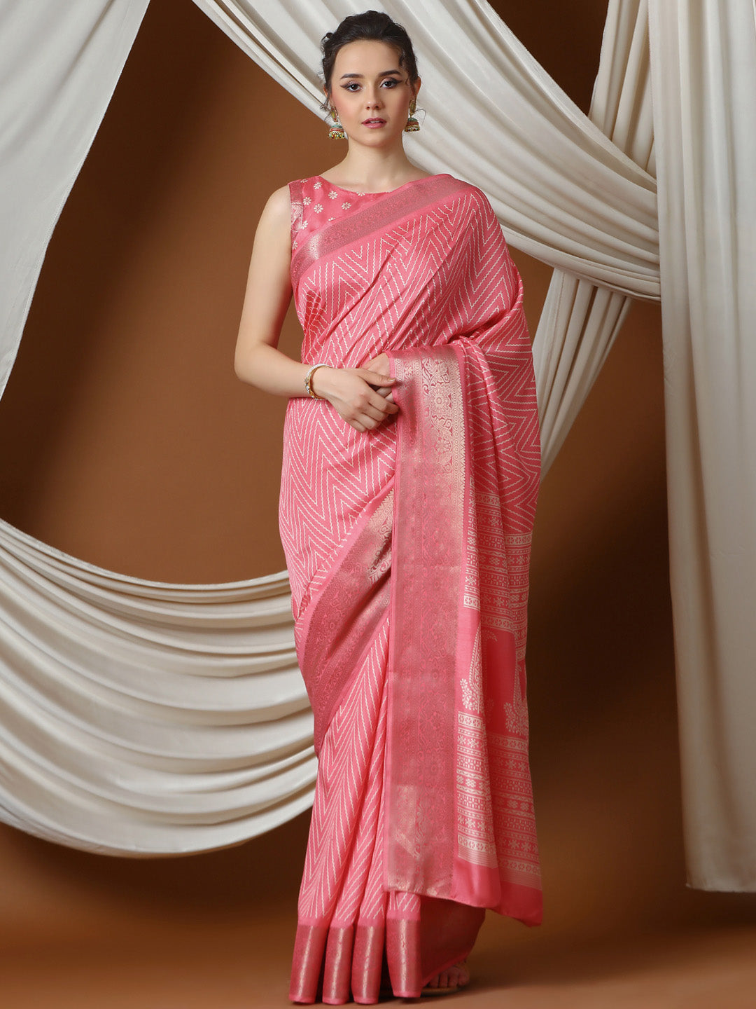 Women's Silk Blend Pink Printed Designer Saree With Blouse Piece