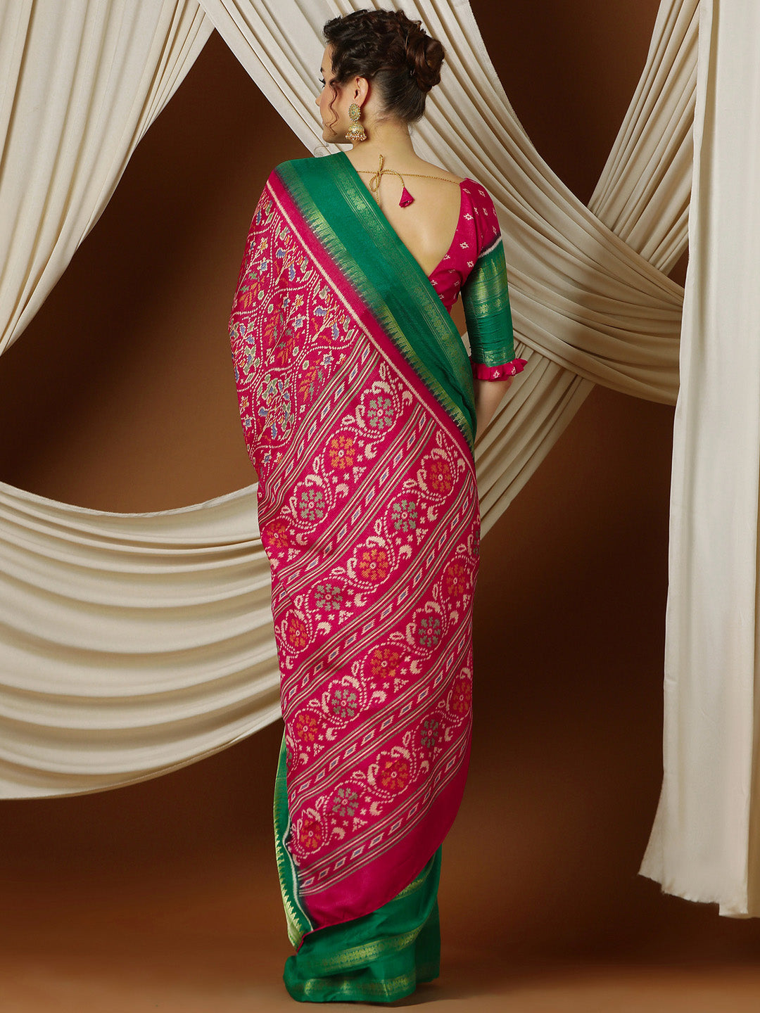 Women's Silk Blend Red Printed Designer Saree With Blouse Piece