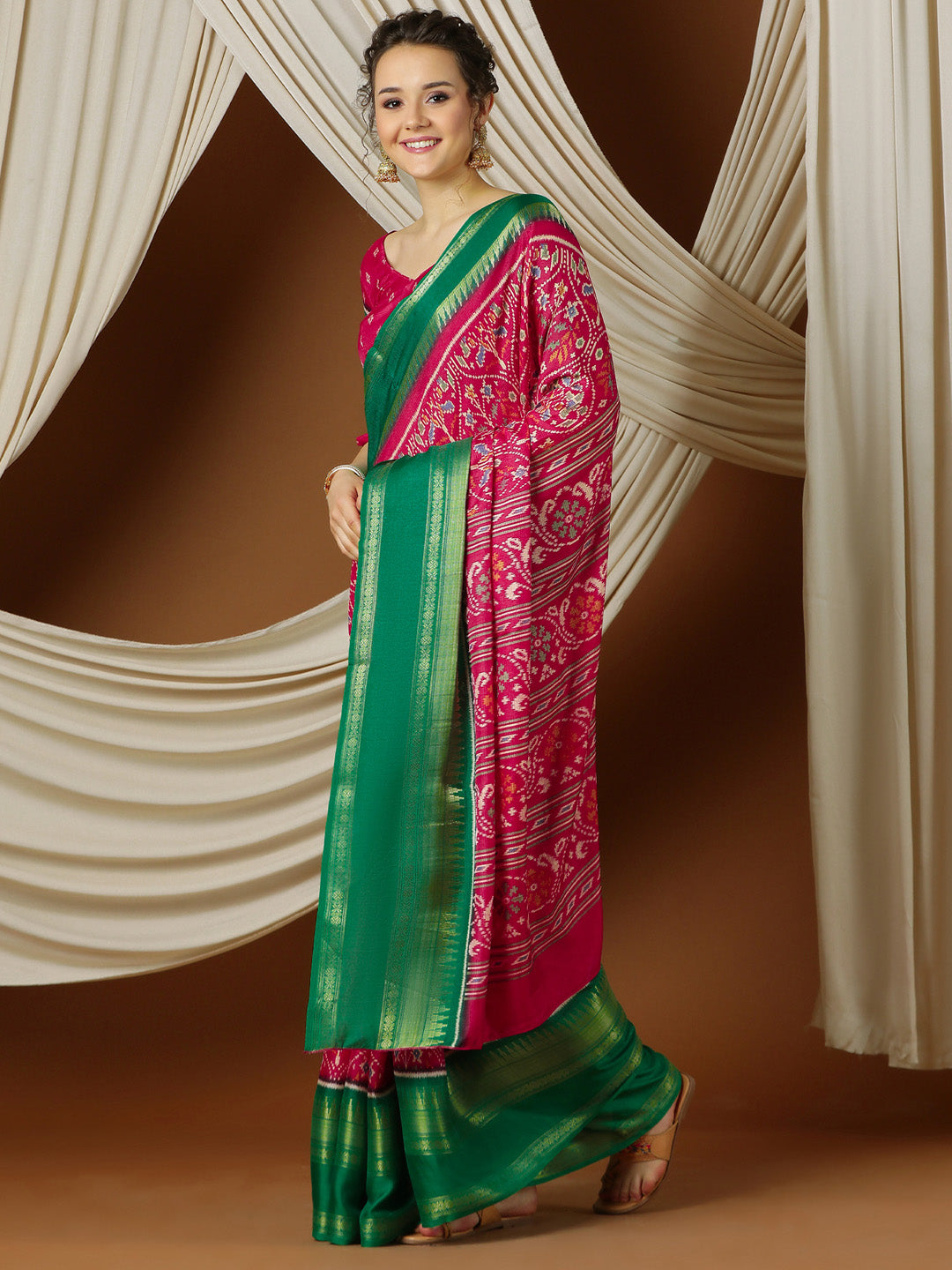 Women's Silk Blend Red Printed Designer Saree With Blouse Piece