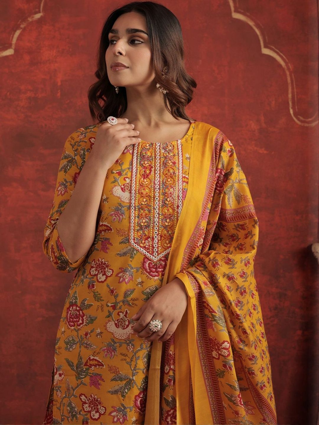 Women Ethnic Motifs Printed Regular Thread Work Kurta with Trousers & Dupatta