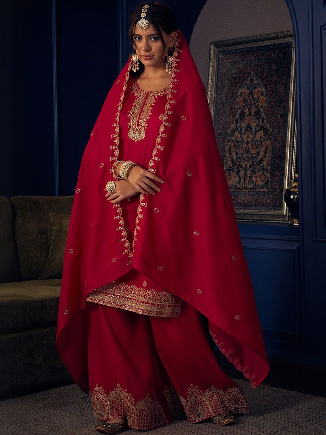 Dhiyona CH Women Ethnic Motifs Embroidered Regular Kurta with Palazzos & With Dupatta