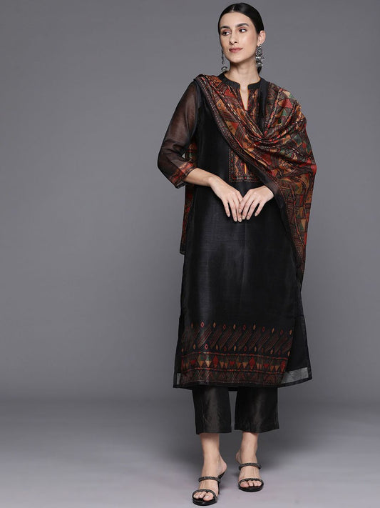 Dhiyona VA Women's Geometric Printed Mandarin Collar Regular Kurta & Trousers With Dupatta