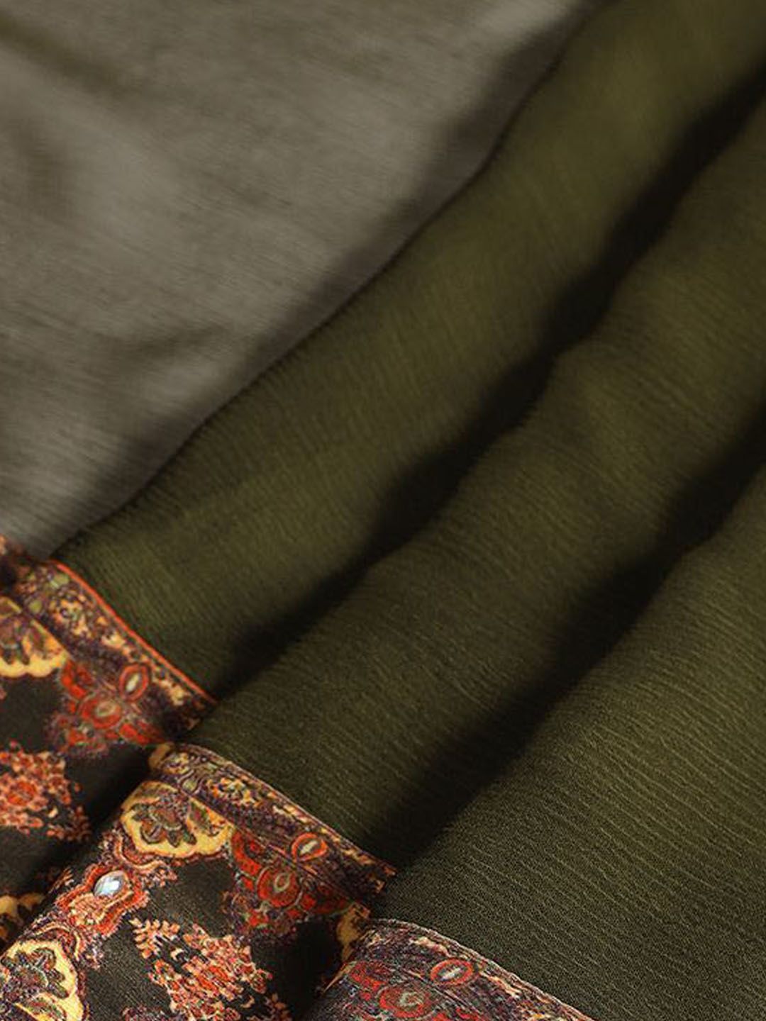 Dhiyona SO Women's Women Paisley Printed A-Line Kurta with Trousers & Dupatta