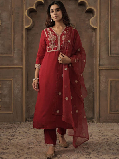 Women Ethnic Motifs Embroidered Kurta with Trousers & Dupatta