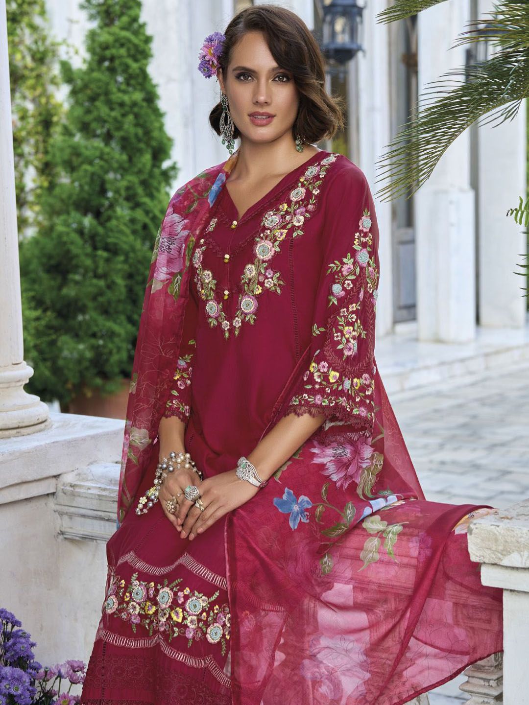 Dhiyona VA Women'sFloral Embroidered Thread Work Pure Cotton Straight Kurta & Trouser & Dupatta