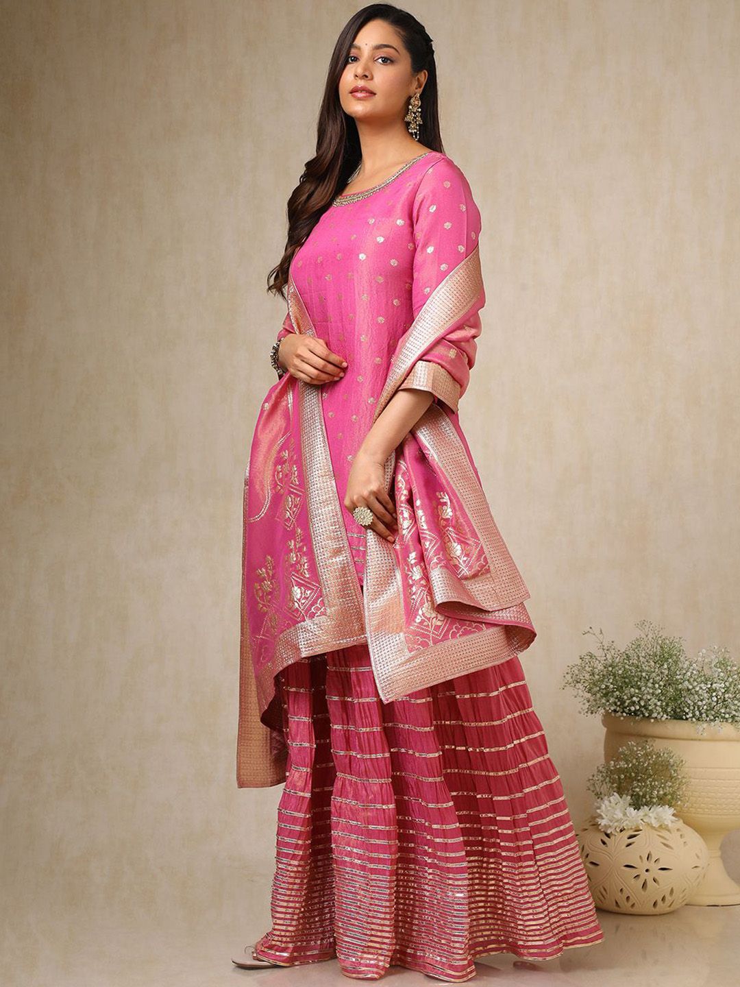 Dhiyona SO Women's Women Floral Regular Beads and Stones Kurta with Skirt & With Dupatta