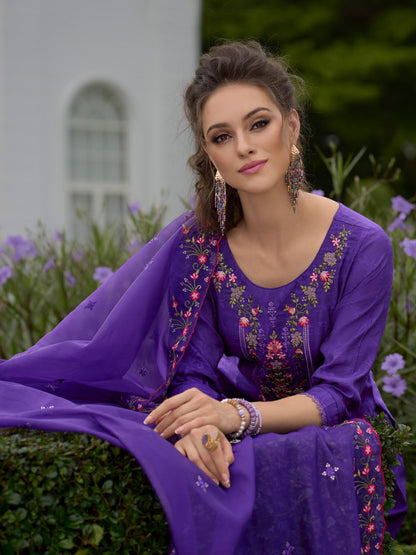 Dhiyona VA Women'sFloral Embroidered Round Neck Straight Kurta With Dhoti & Dupatta