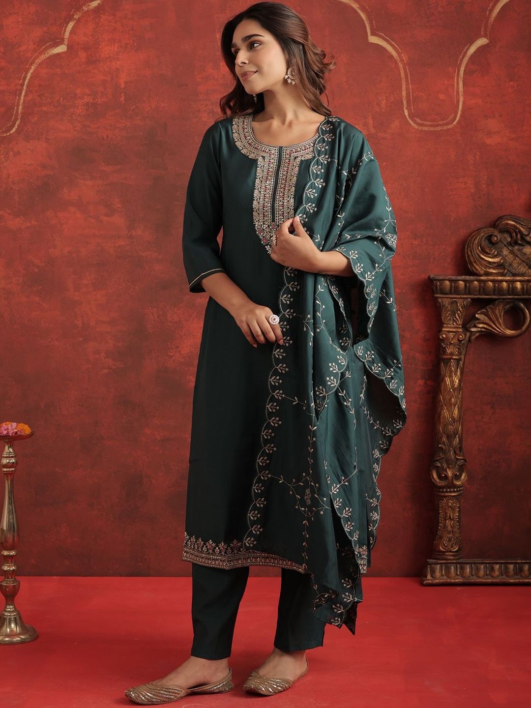 Floral Yoke Design Round Neck Thread Work Kurta With Trousers & Dupatta