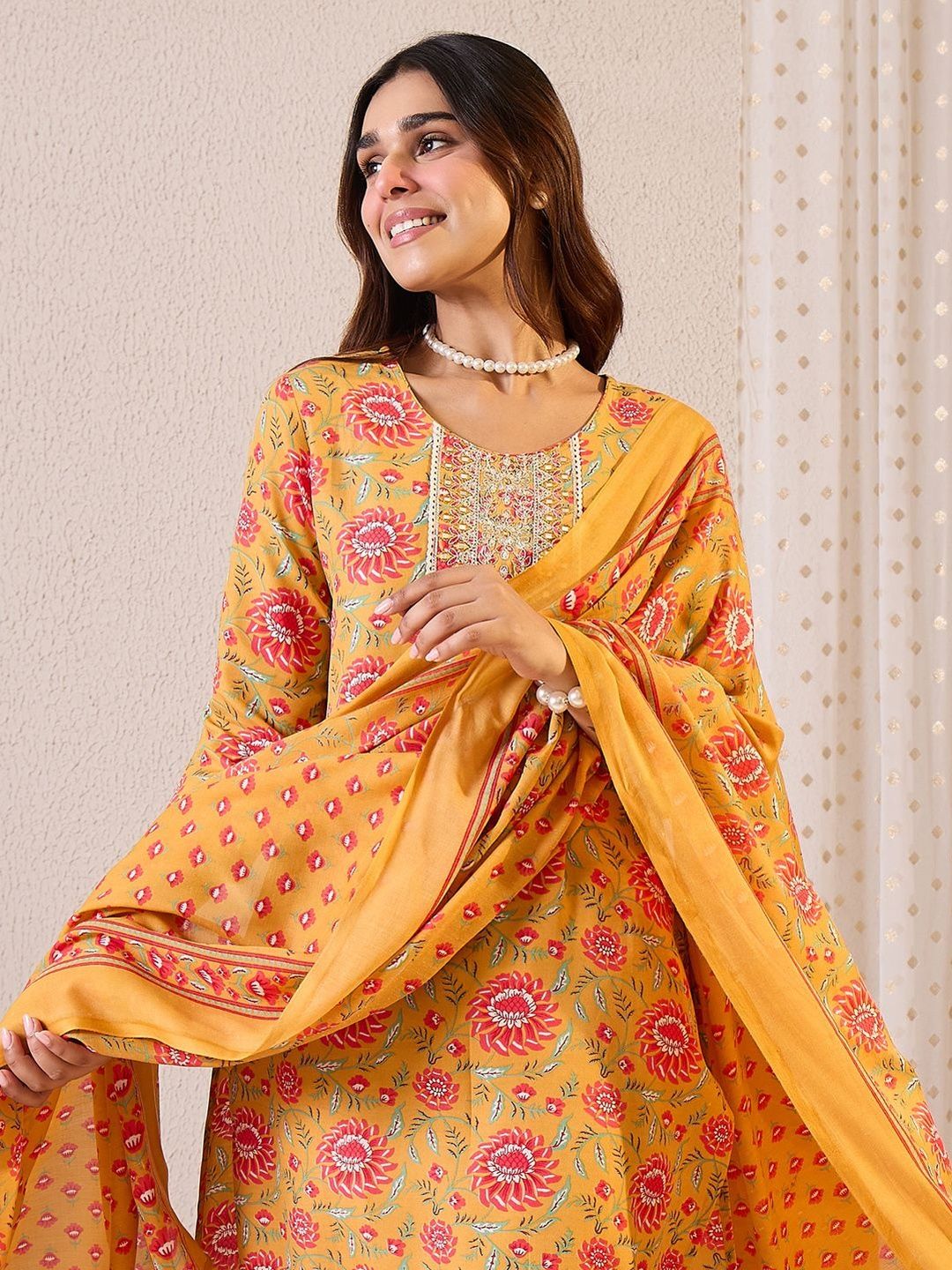 Floral Embroidered Straight Zari Work Kurta With Trousers & Dupatta