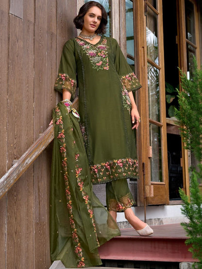 Floral Embroidered V-Neck Straight Thread Work Kurta With Trousers & Dupatta