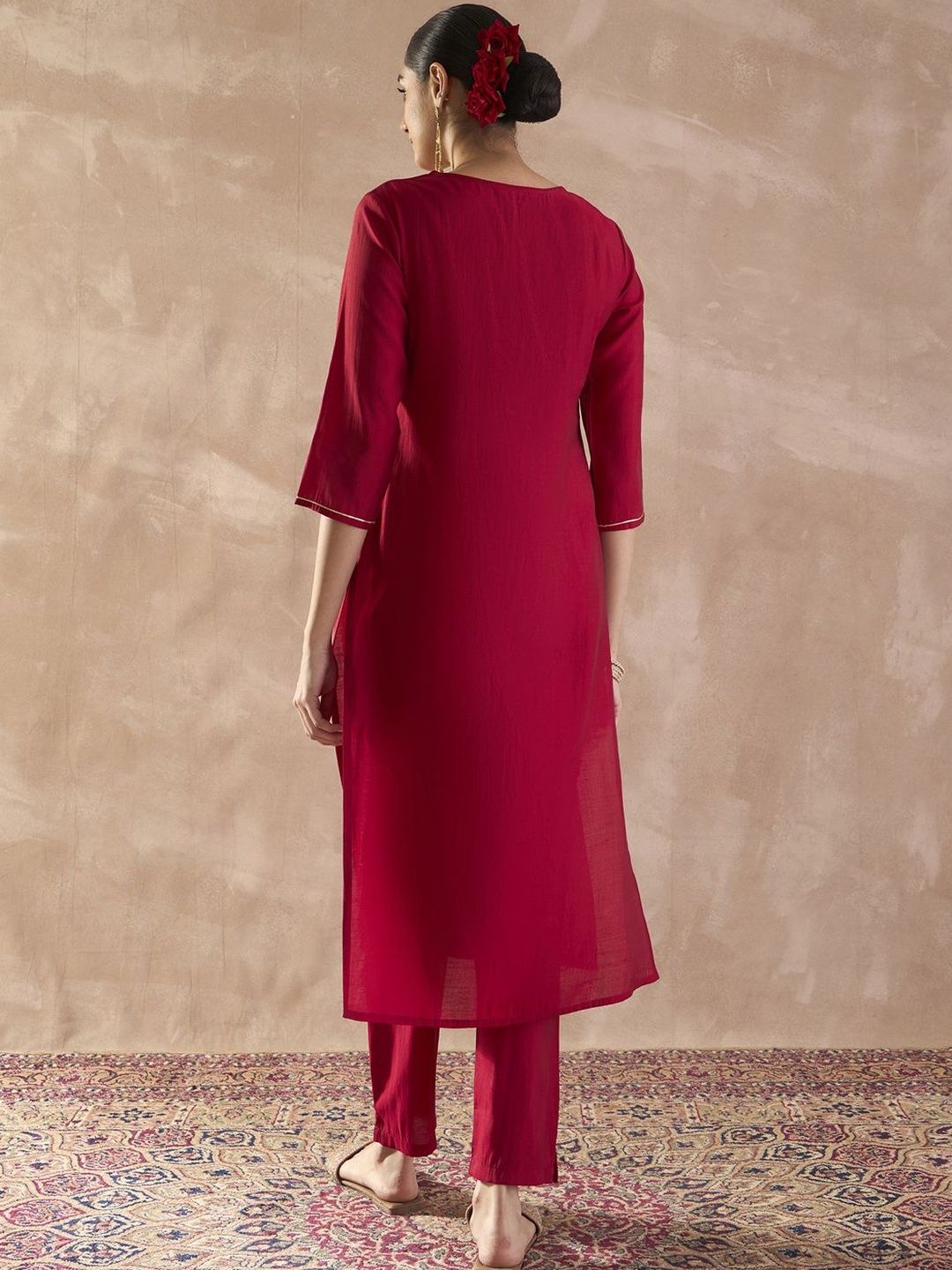 Floral Embroidered Round Neck Thread Work Kurta With Trouser