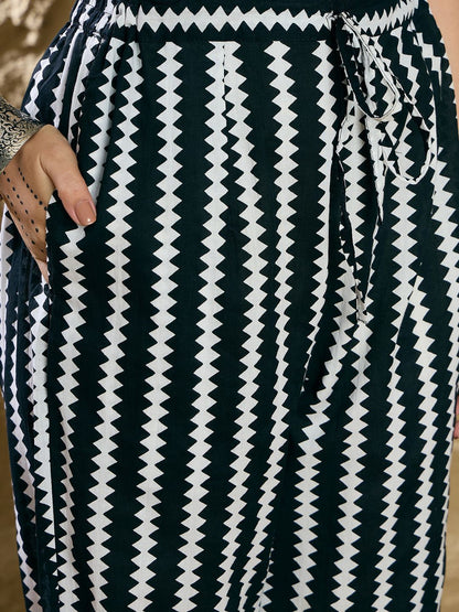 Dhiyona IE Women Ethnic Motifs Printed Thread Work Pure Cotton Kurta with Trousers & Dupatta