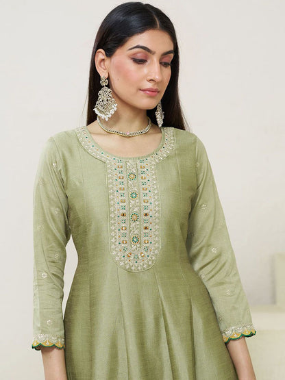 Dhiyona CH Women Floral Yoke Design Kurta with Trousers & Dupatta