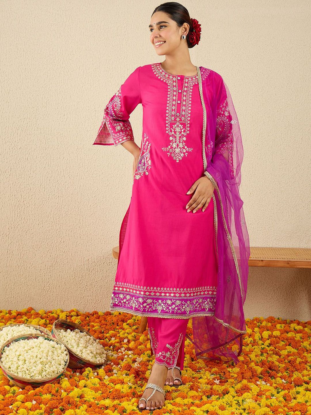 Women Ethnic Motifs Embroidered Regular Kurta Set With Dupatta