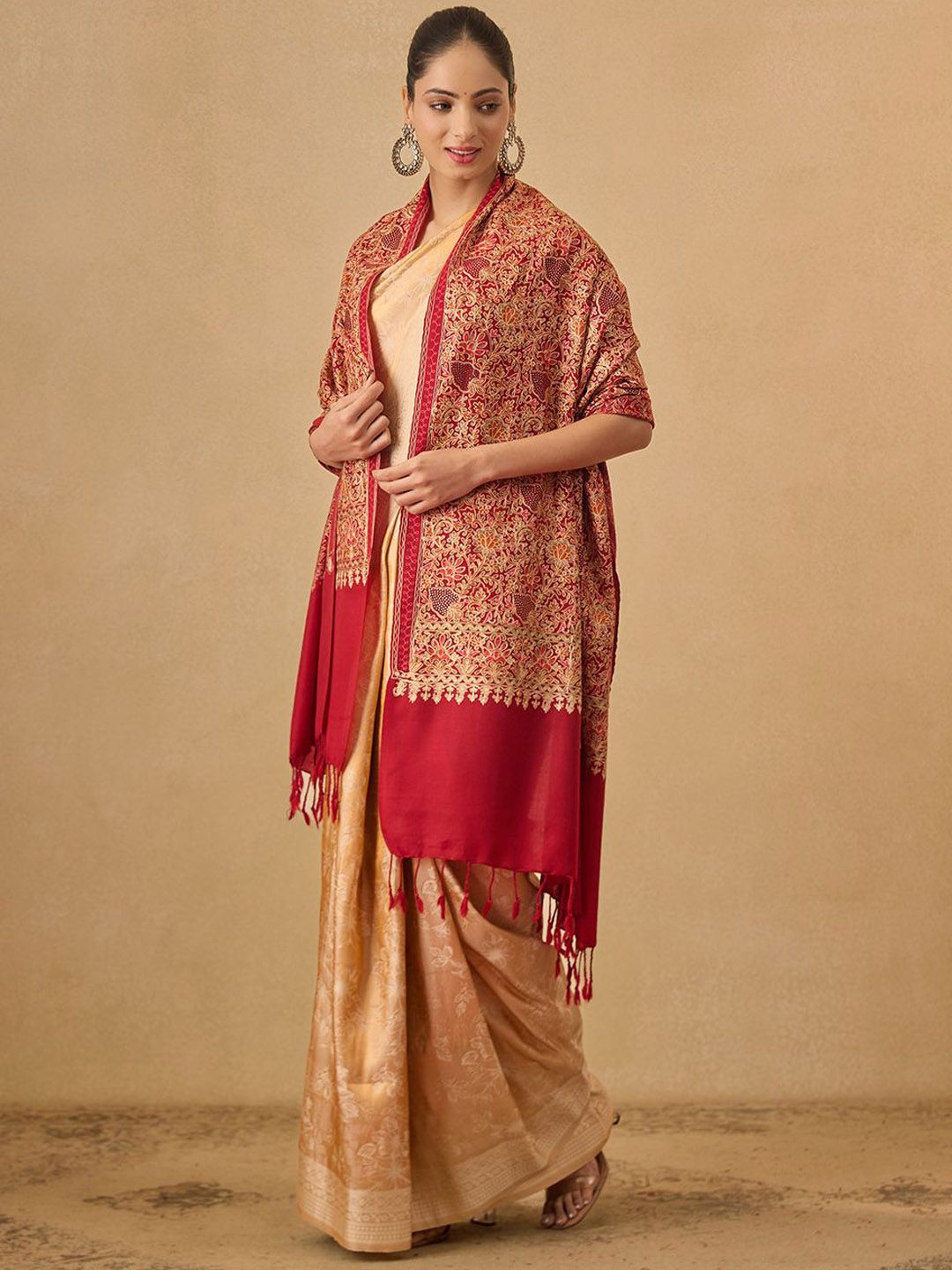 Dhiyona PA Floral Embroidered Nazrana Kaani Woolen Shawl