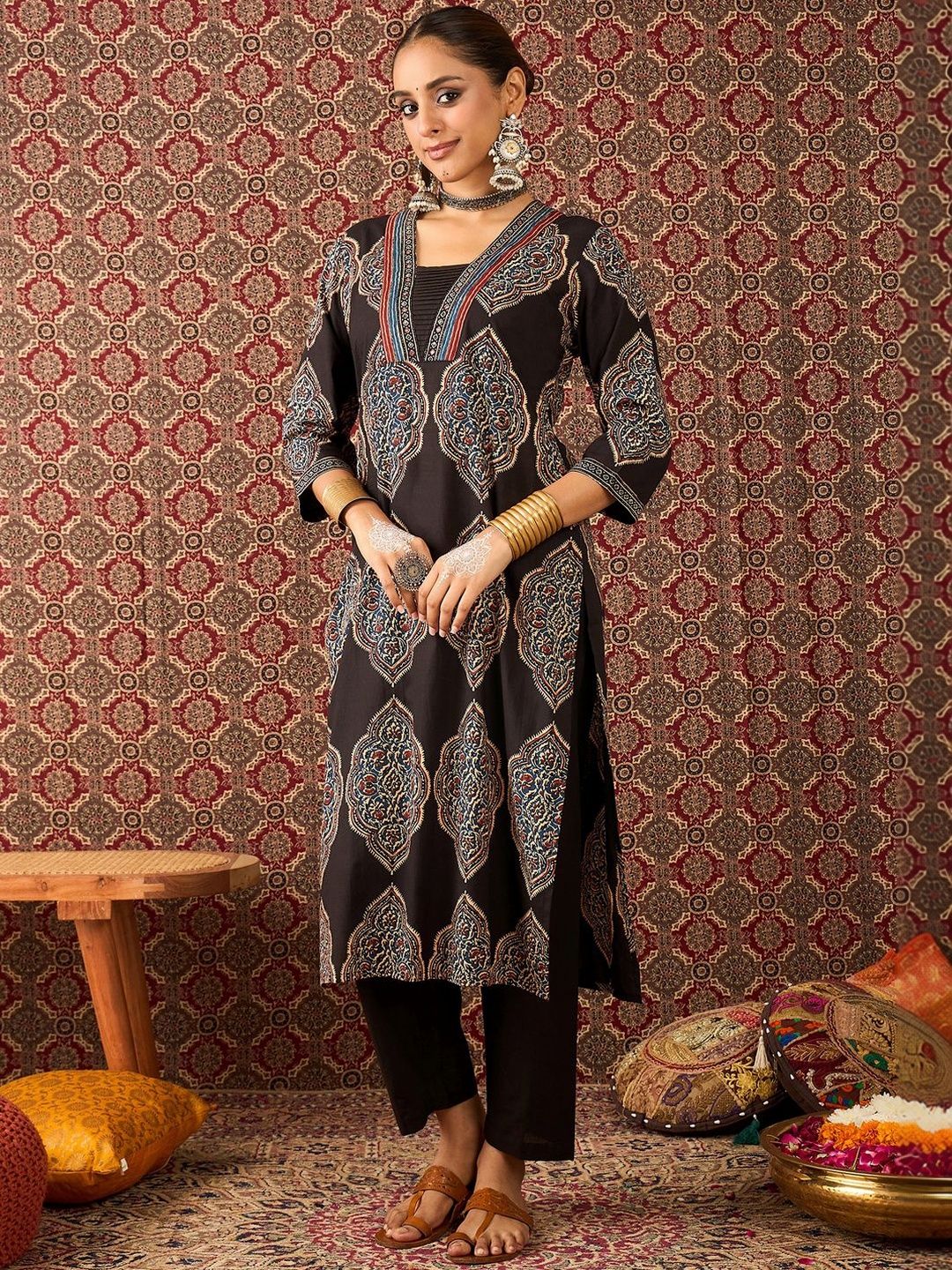 Women Ethnic Motifs Printed Regular Pure Cotton Kurta with Trousers