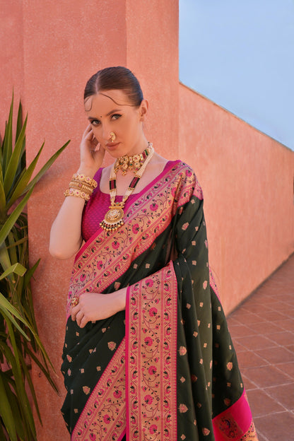 Women Paithani Nisha Bt Green Saree With Unstiched Blouse