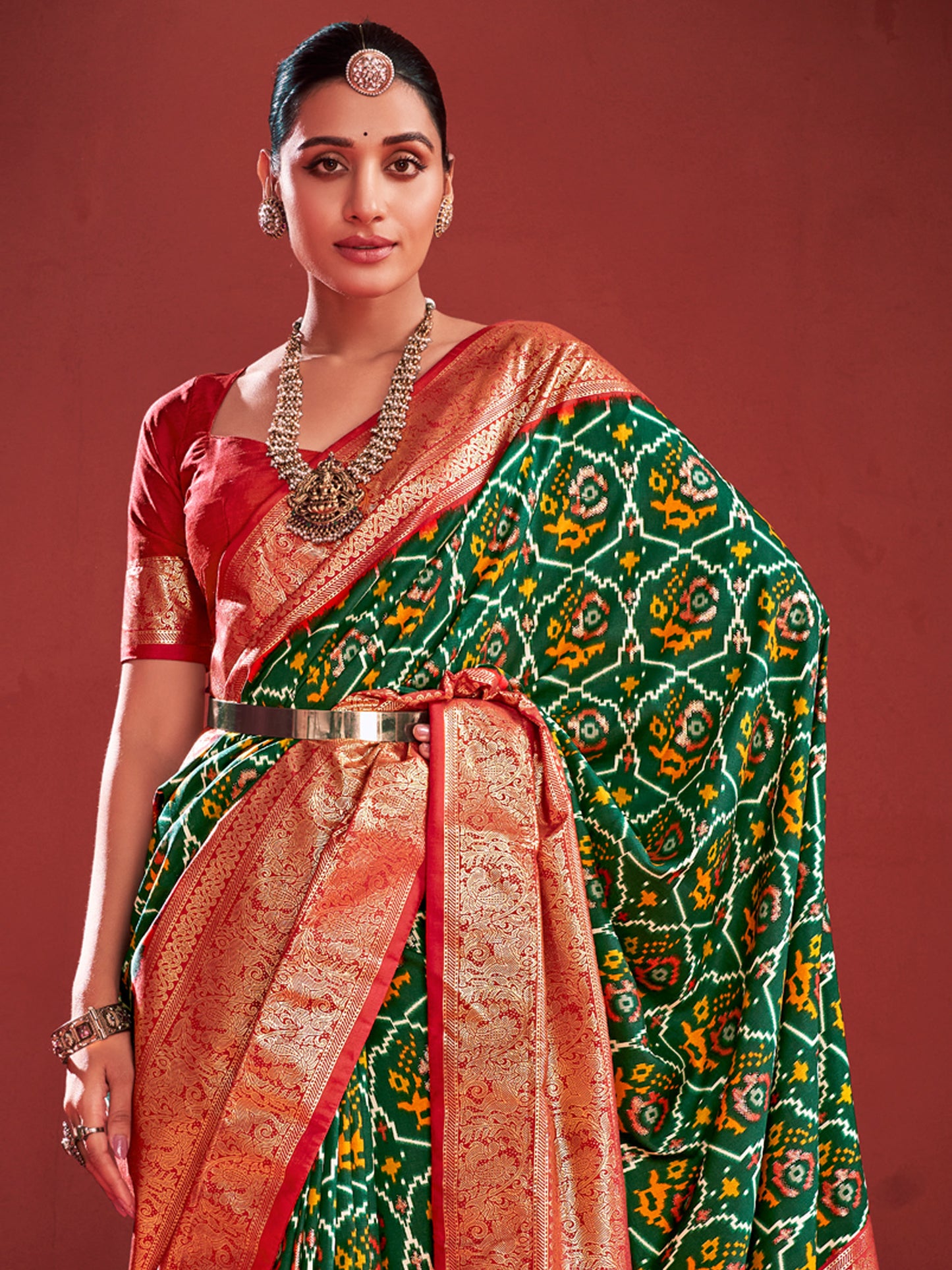Women's Tussar Silk Green Printed Designer Saree With Blouse Piece
