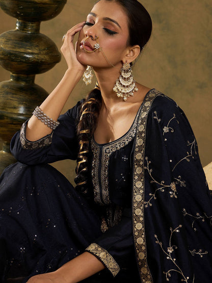 Dhiyona IE Floral Embroidered Straightf Kurta with Trousers & Dupatta