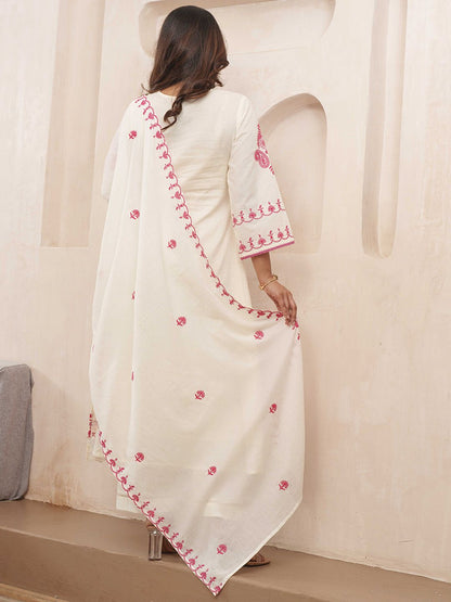 Dhiyona PD Women Floral Embroidered Pure Cotton Kurta & Trousers With Dupatta
